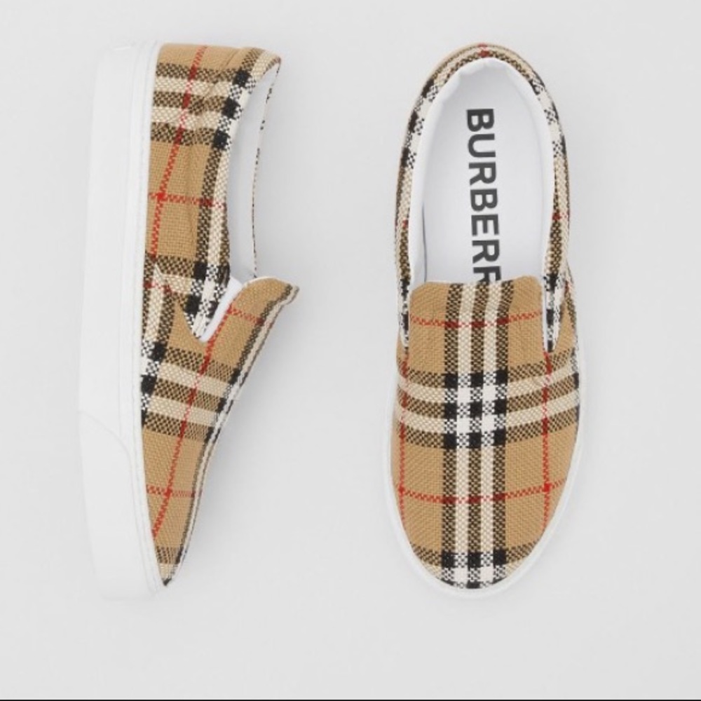 Burberry Check Latticed Cotton Espadrilles - Picture 3 of 17